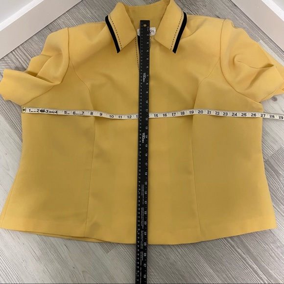 Studio I Jacket - Picture 8 of 10